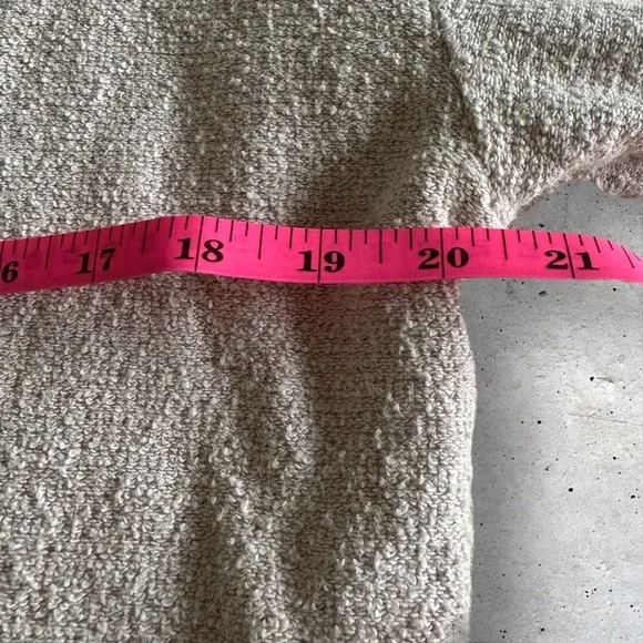 Victoria’s Secret Pink Cream Crewneck Sweatshirt XS - Picture 4 of 7